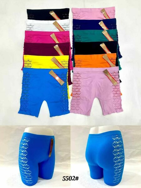 Shorts colorés en dentelle