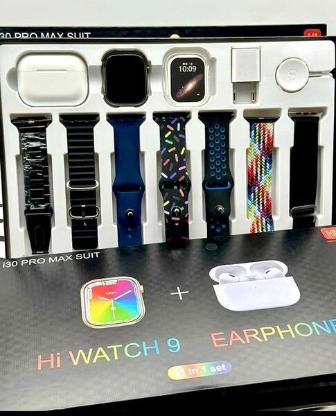 i30 PRO MAX SUIT HI WATCH 9 EARPHONES 11 IN 1 SET - Black