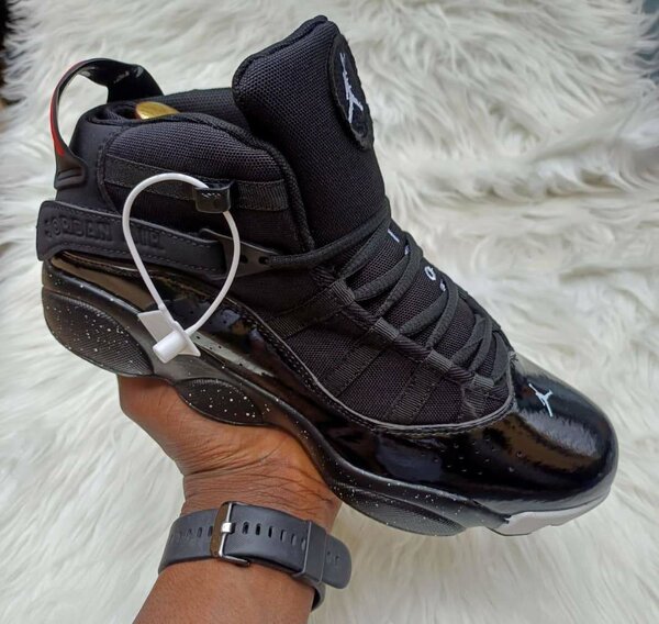 Basket Air Jordan Noir