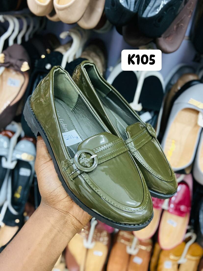 Ladies Footwear green