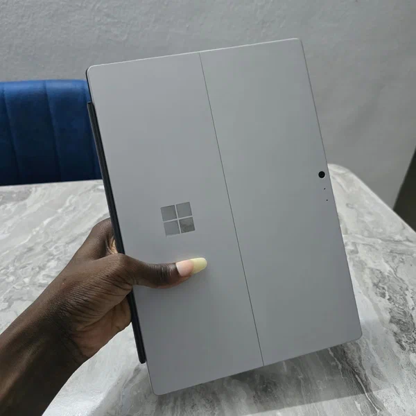 Tablette Microsoft Surface Pro