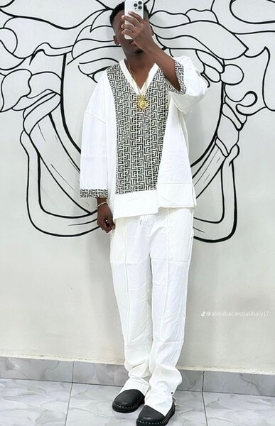 Tunique Africaine Élégante