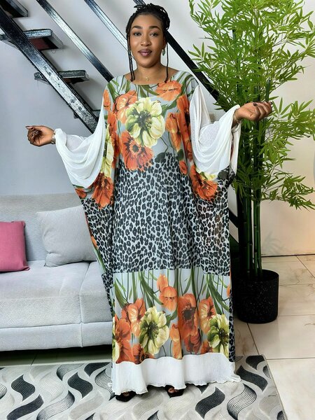 Robe Caftan Florale Élégante
