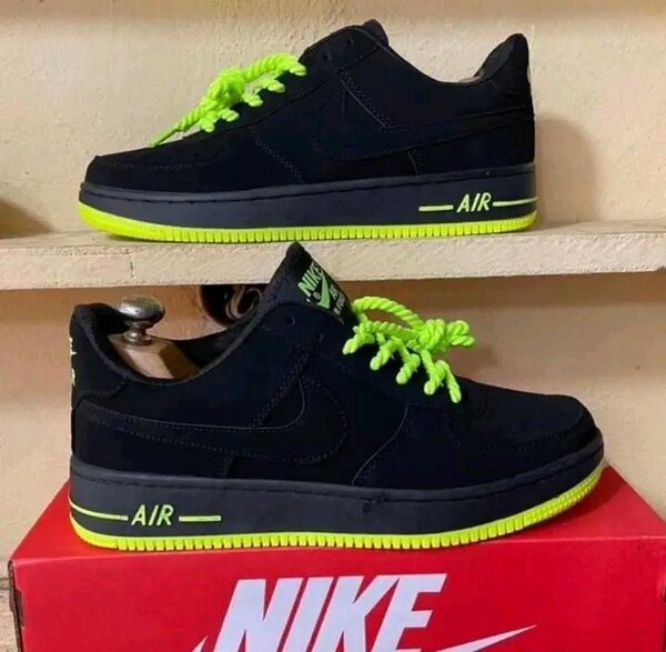 Van air force Nike
