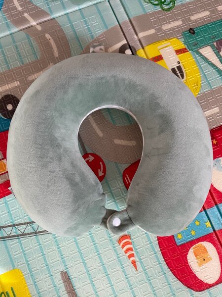 Новая подушка для путешествий под шею