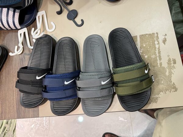 Claquettes confortables pour hommes