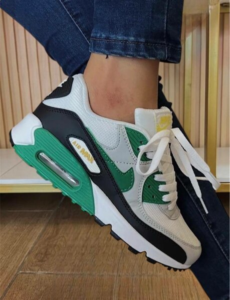 Baskets Air Max modernes