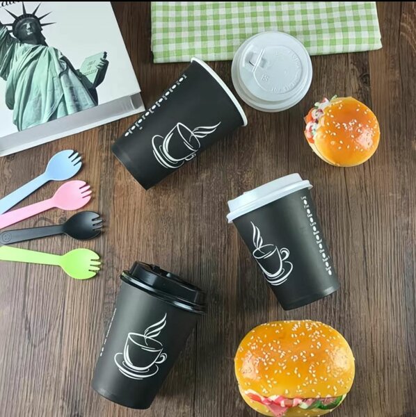 Tasses à Café Jetables Noires