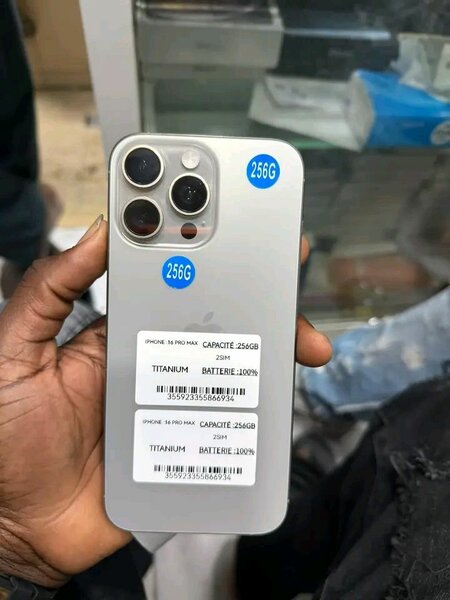 iPhone 16 Pro Max 256GB d'occa