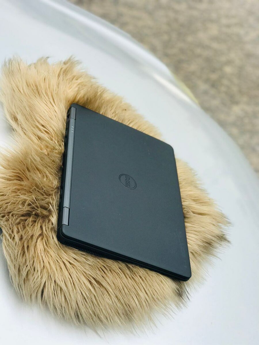 Dell Latitude E7250 ultrabook