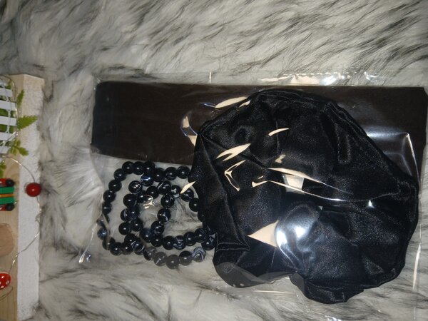 Collier de perles noires