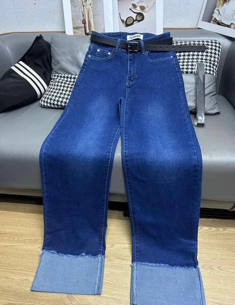 Jean décontracté avec ceinture