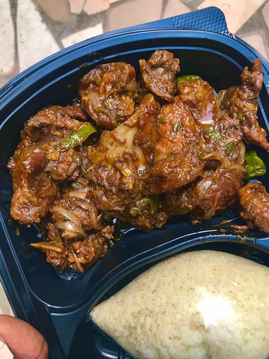 Délicieux Plat Africain à Emporter