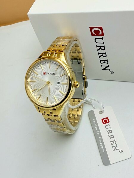 Montre dorée Curren élégante