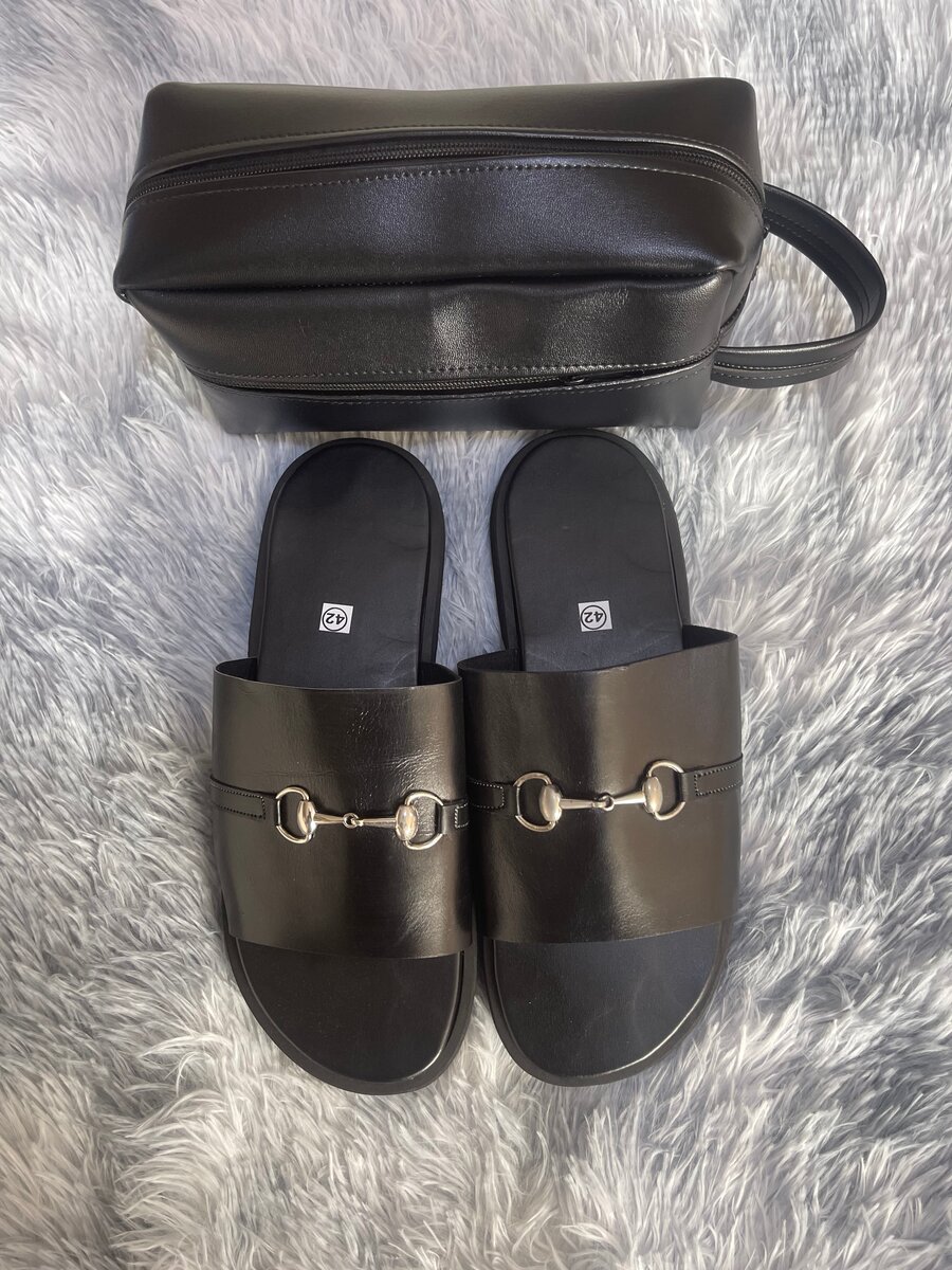 Sandales élégantes et pochette