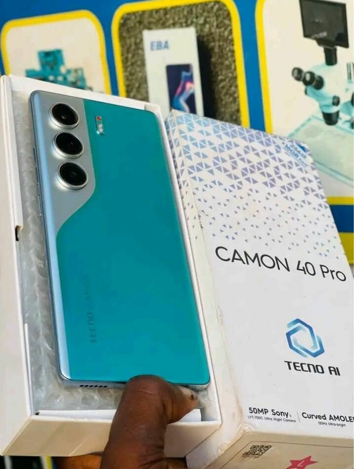 Smartphone Tecno Camon 40 Pro