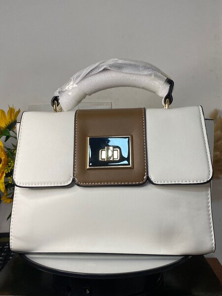 Prix promo Sac à main jeune dame