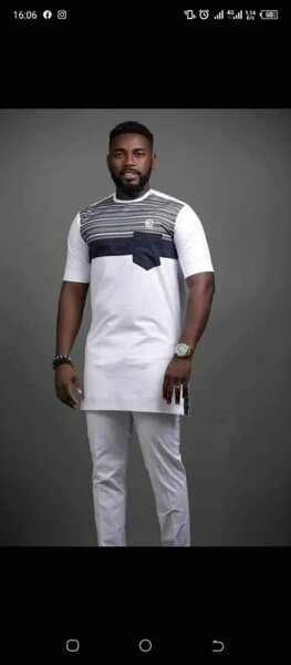 Tunique manches courtes pour homme