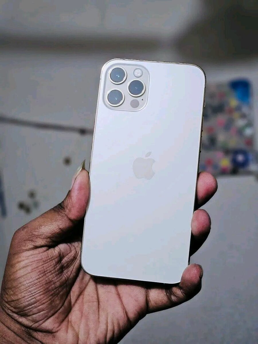 iPhone 12 Pro Max 256Go Or