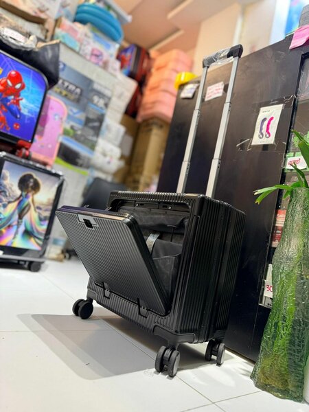 Valise Rigide à Roulettes