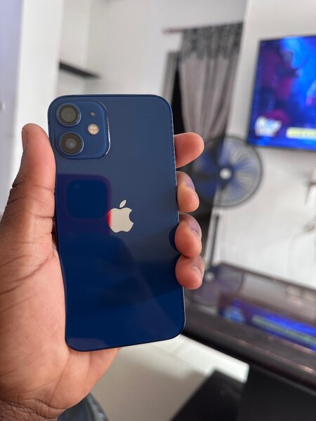 iPhone 12 mini 128g quasi neuf