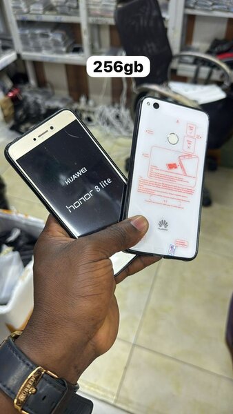 Smartphones Huawei Honor 8/9 Lite
