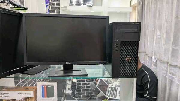 Dell work station or gaming machine with 2gigi graphics card