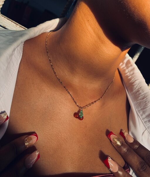 ~Collier pendentif cerise~