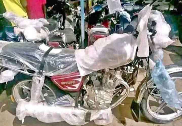 Moto 125cc puissante