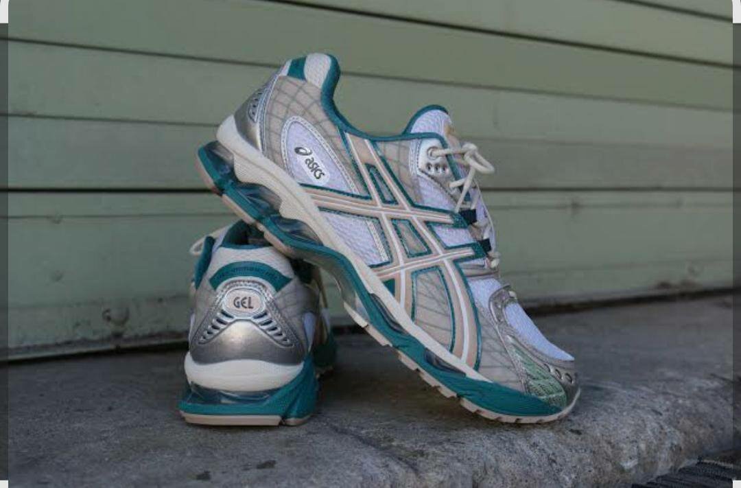 Chaussures de course Asics