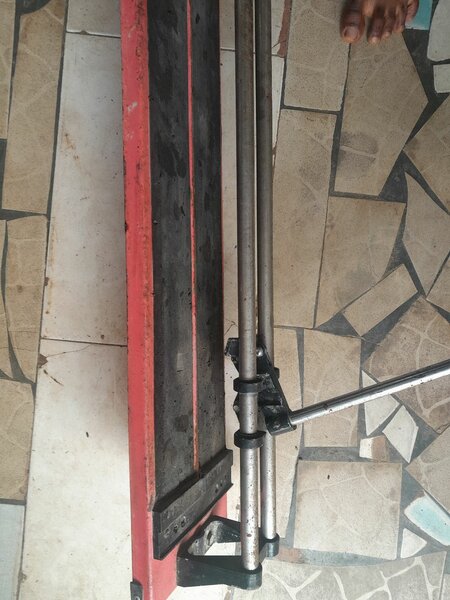 Coupe-carreaux manuel robuste