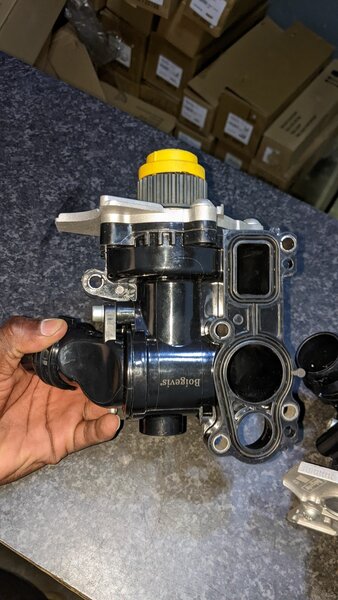 Electric water pump VW Tiguan, Audi Q3, VW Golf 5 Audi Q5