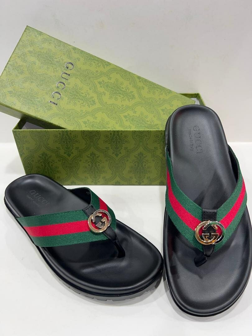 Gucci slippers