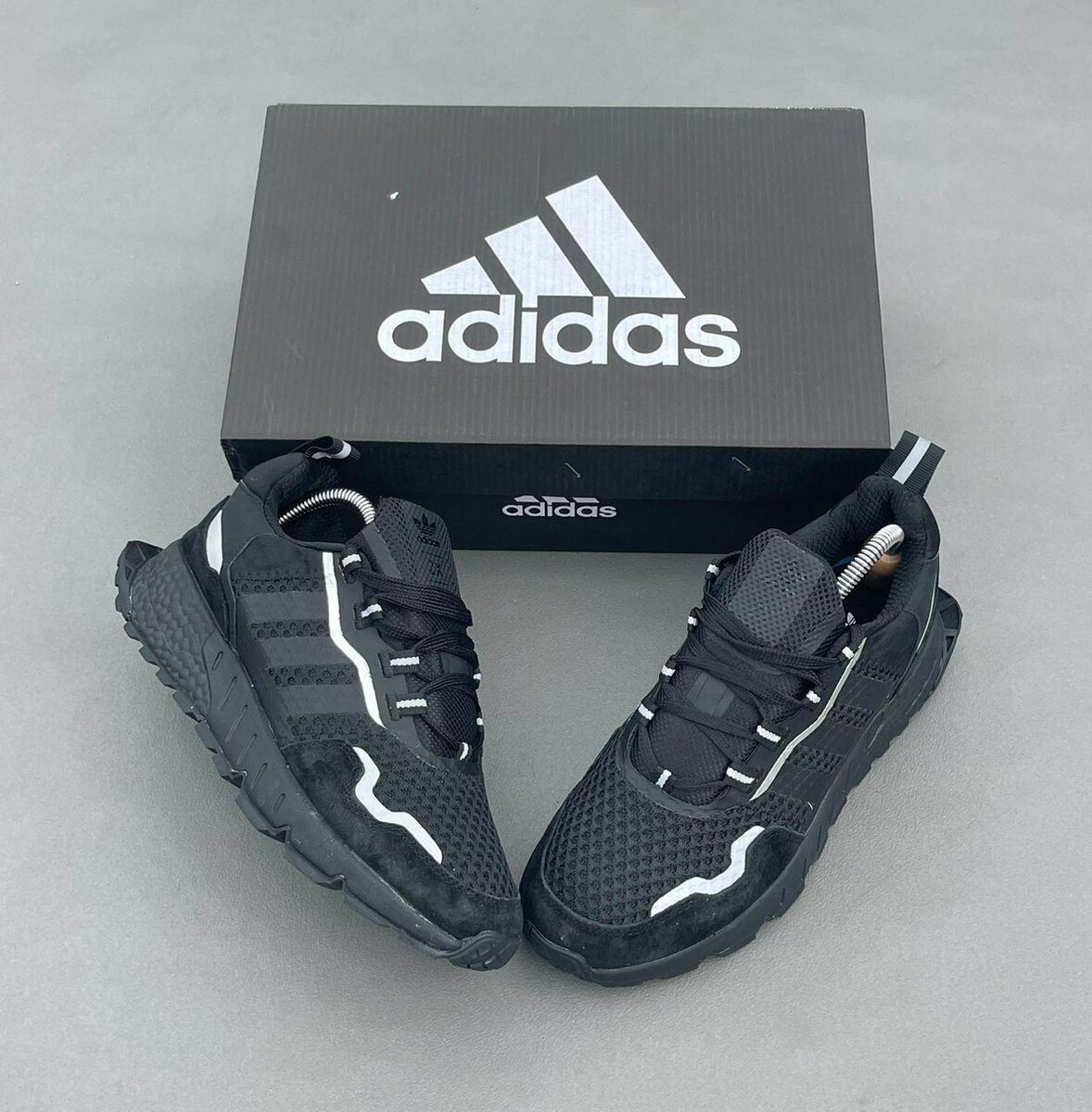 Chaussures de sport Adidas légères