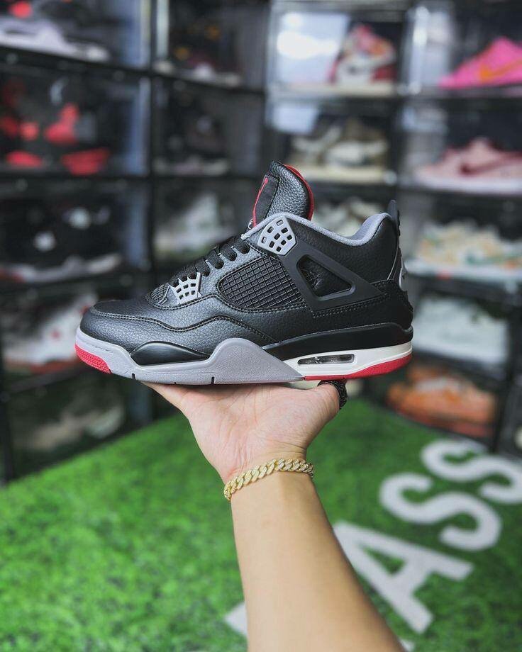 Jordan 4's