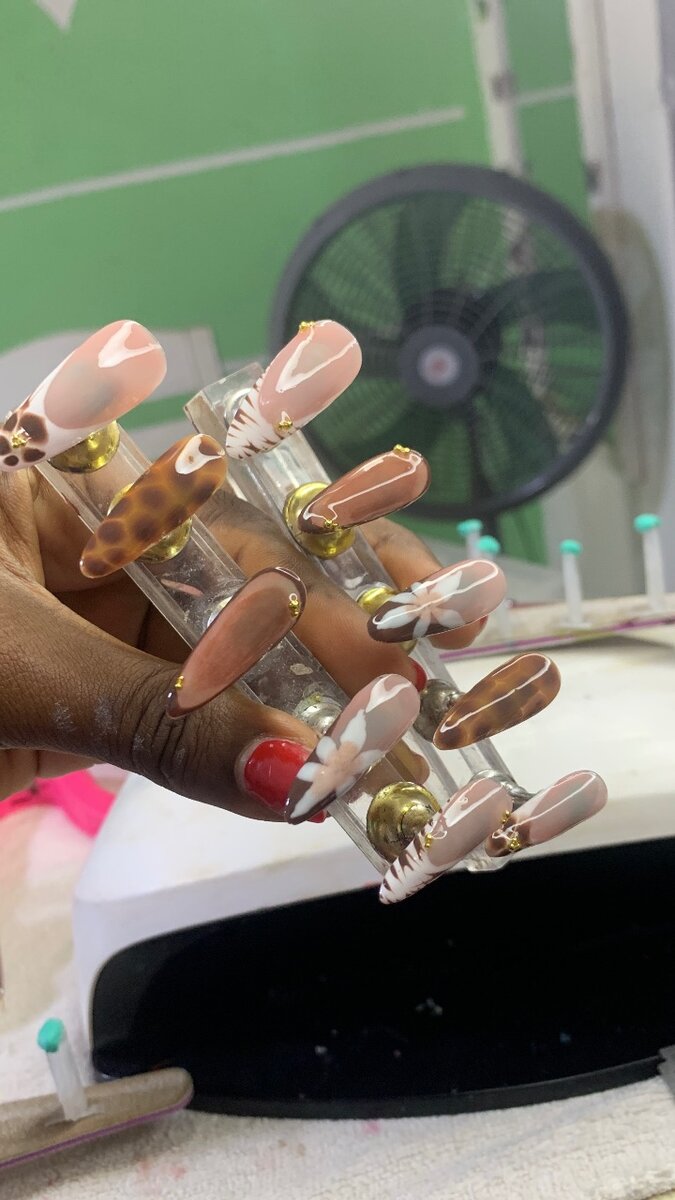 Press on nails de qualité