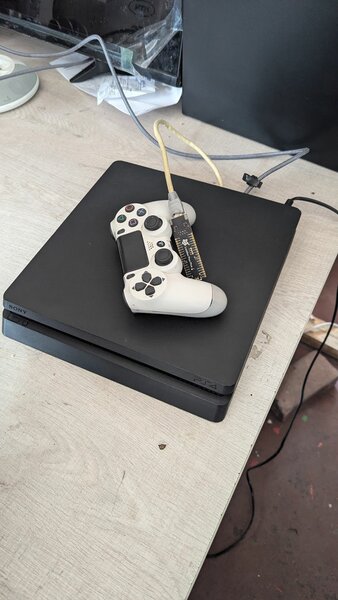 PS4 slim chipped with more than 10 games installed FC24 etc