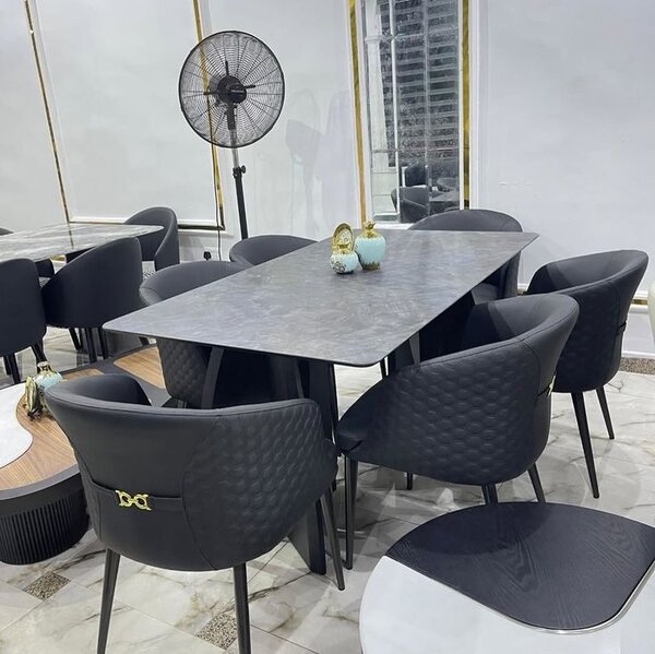 Table à manger moderne