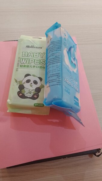 Lingettes Bébé Douces 64 pièces