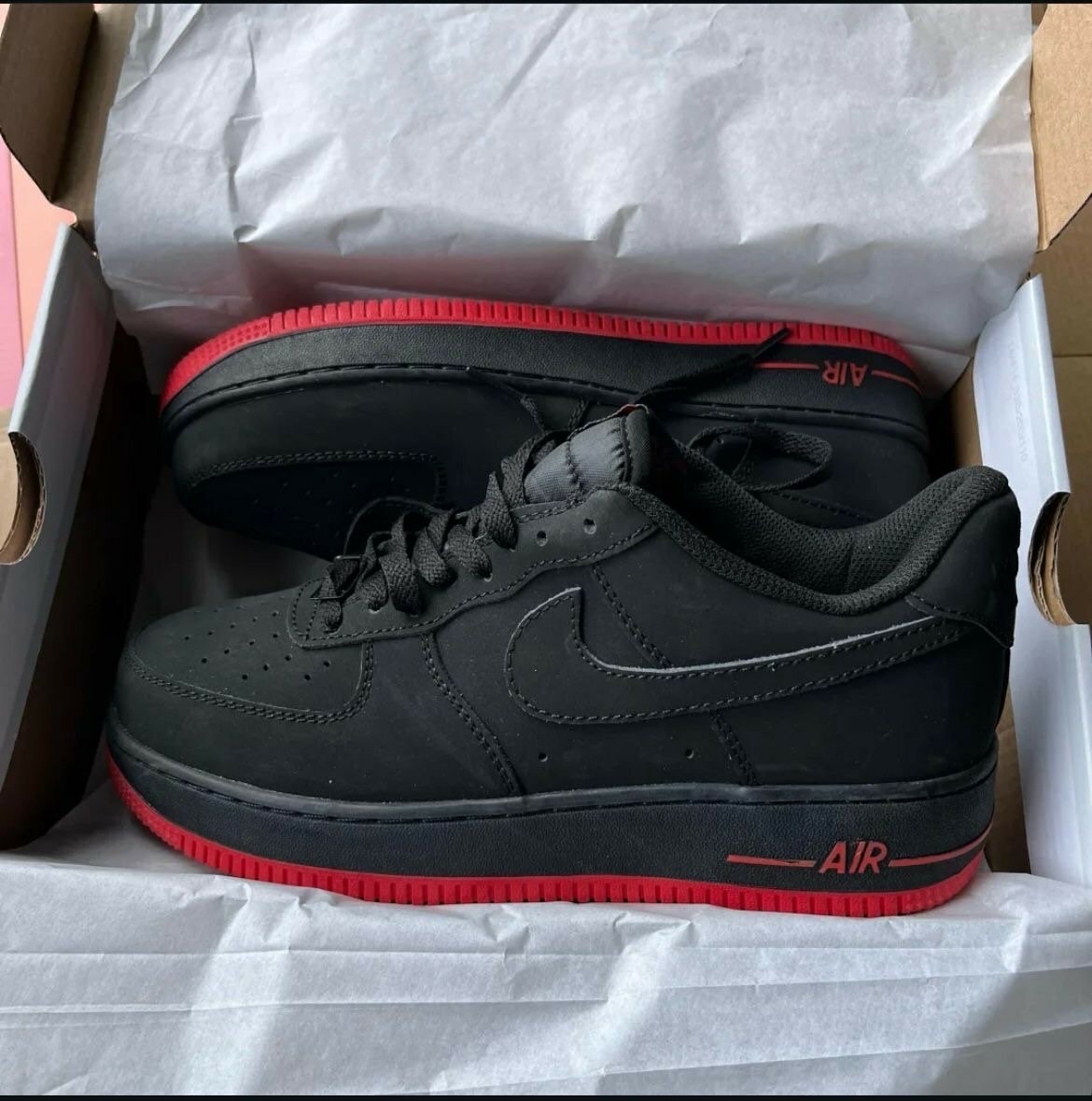 NIKE AIRFORCE RED AND BLACK