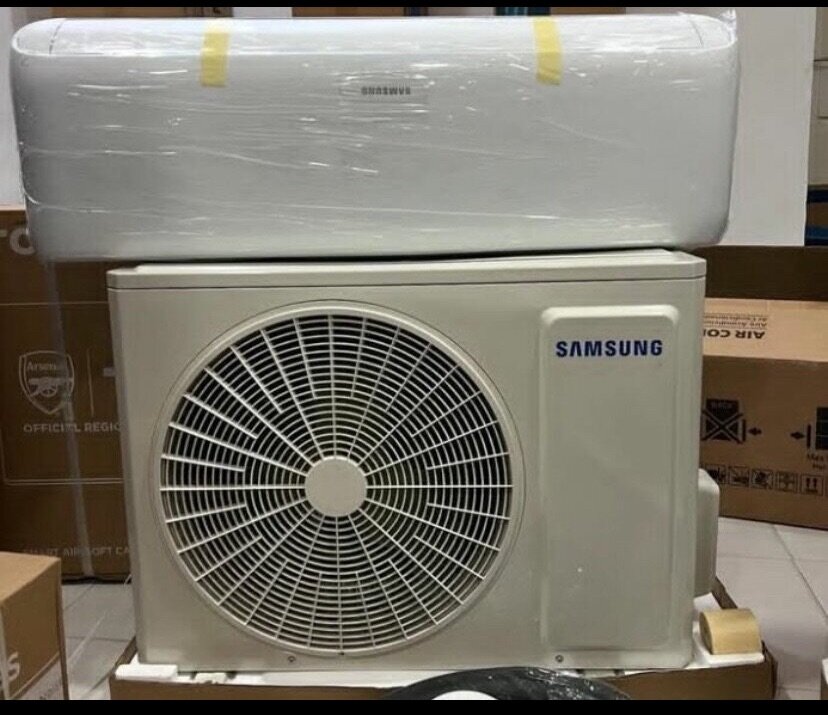 1.5HP SAMSUNG AIR CONDITIONER