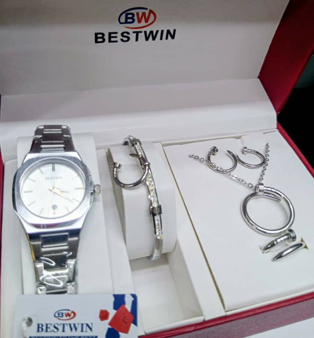 Montre et ensemble de bijoux BESTWIN