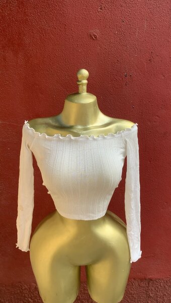 Haut blanc à manches longues