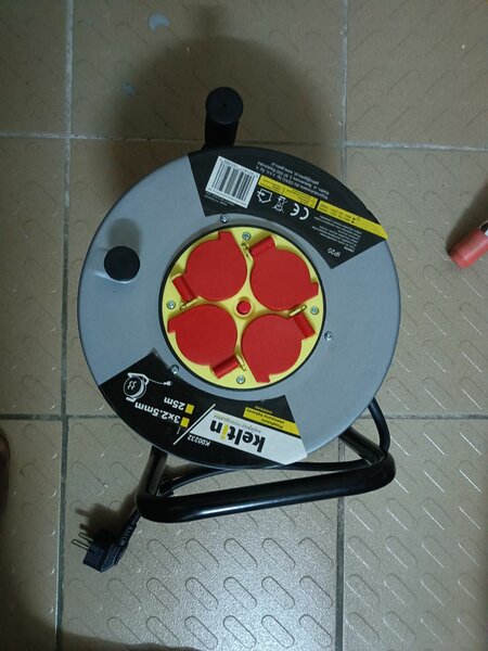 Enrouleur de Câble 25m