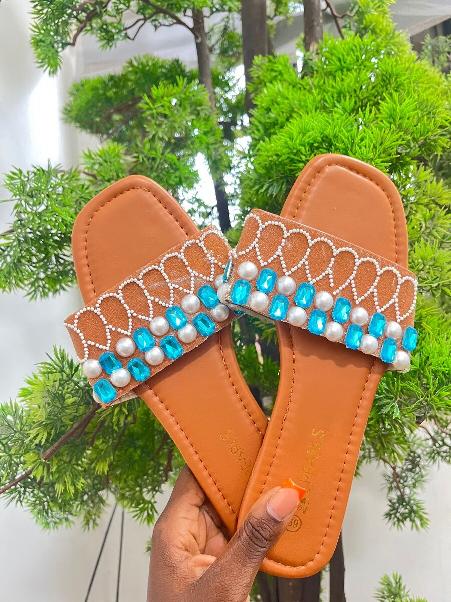 Women flip flops / slippers