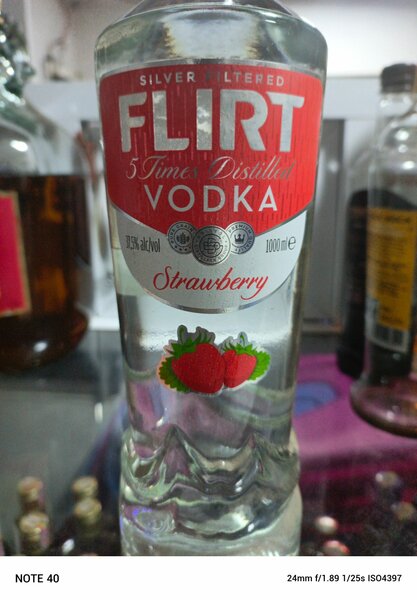 Flirt Vodka strawberry