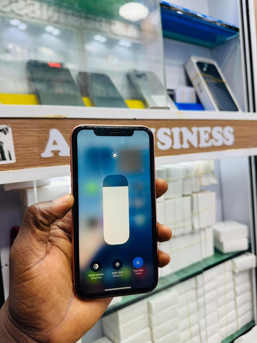 iPhone XR 64GB Rouge