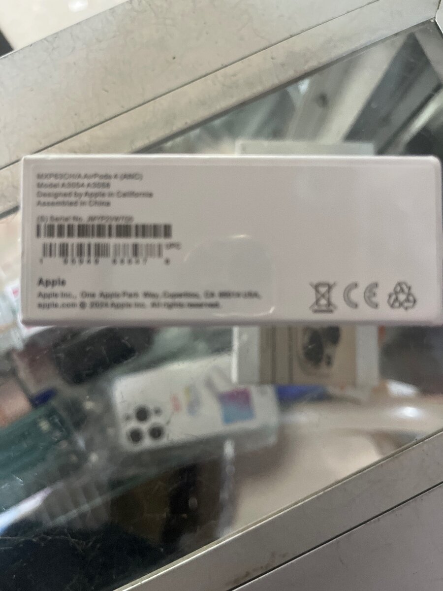 Apple AirPods 4 avec ANC