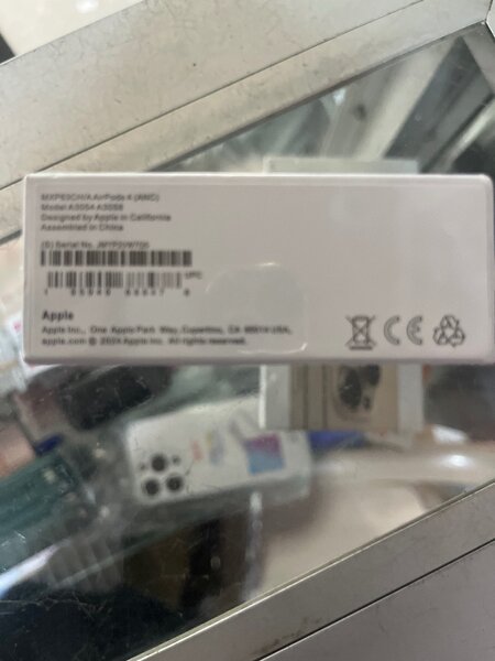 Apple AirPods 4 avec ANC