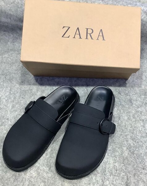 Sandales en cuir noir